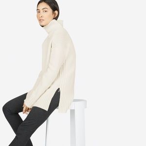 Everlane Wool-Cashmere Long Turtleneck - Ivory